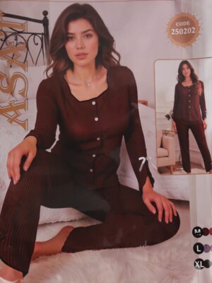 بيجامة نسائية